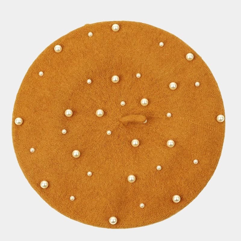 Béret avec perles en laine jaune ocre